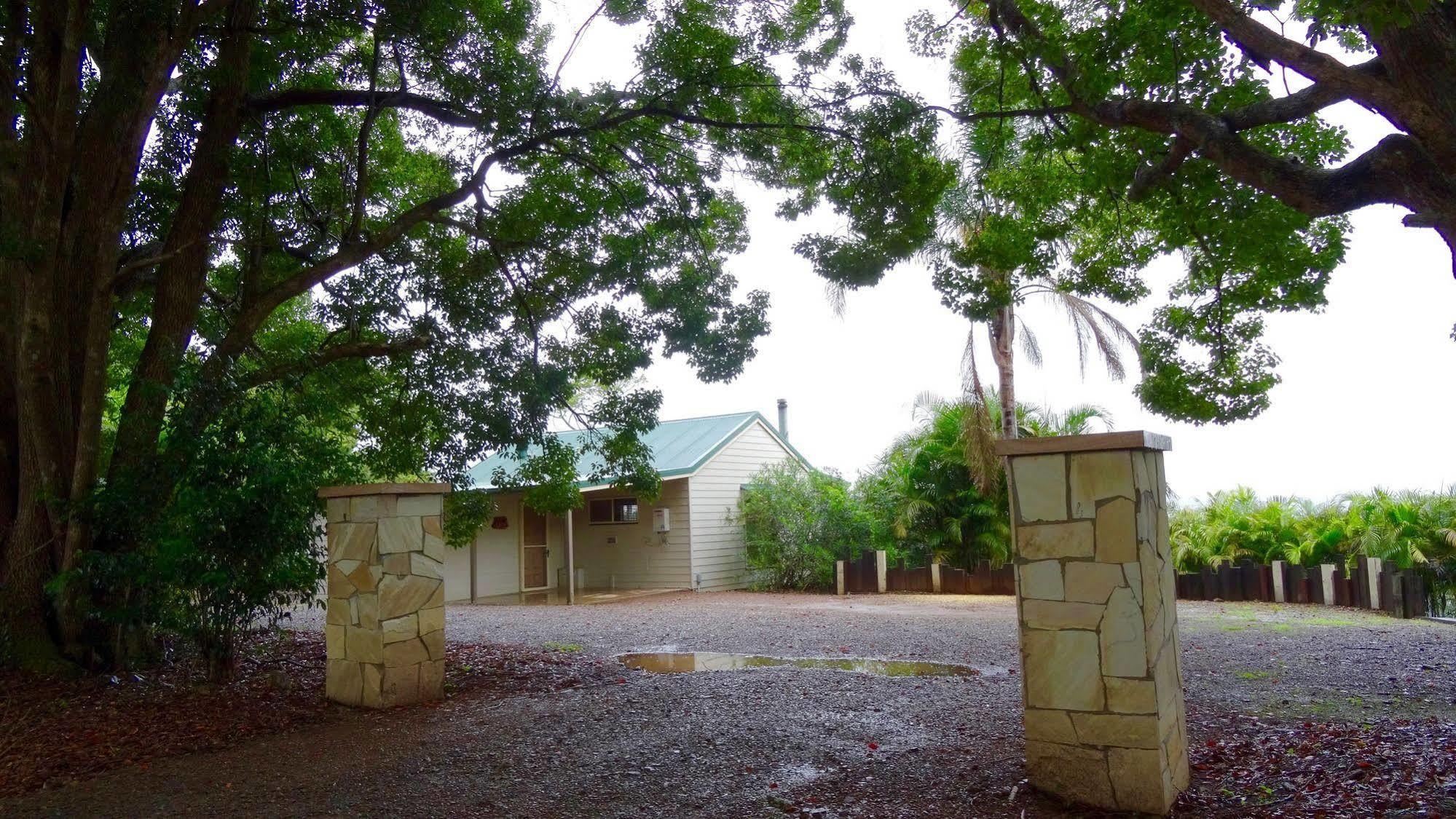Maleny Luxury Cottages מראה חיצוני תמונה
