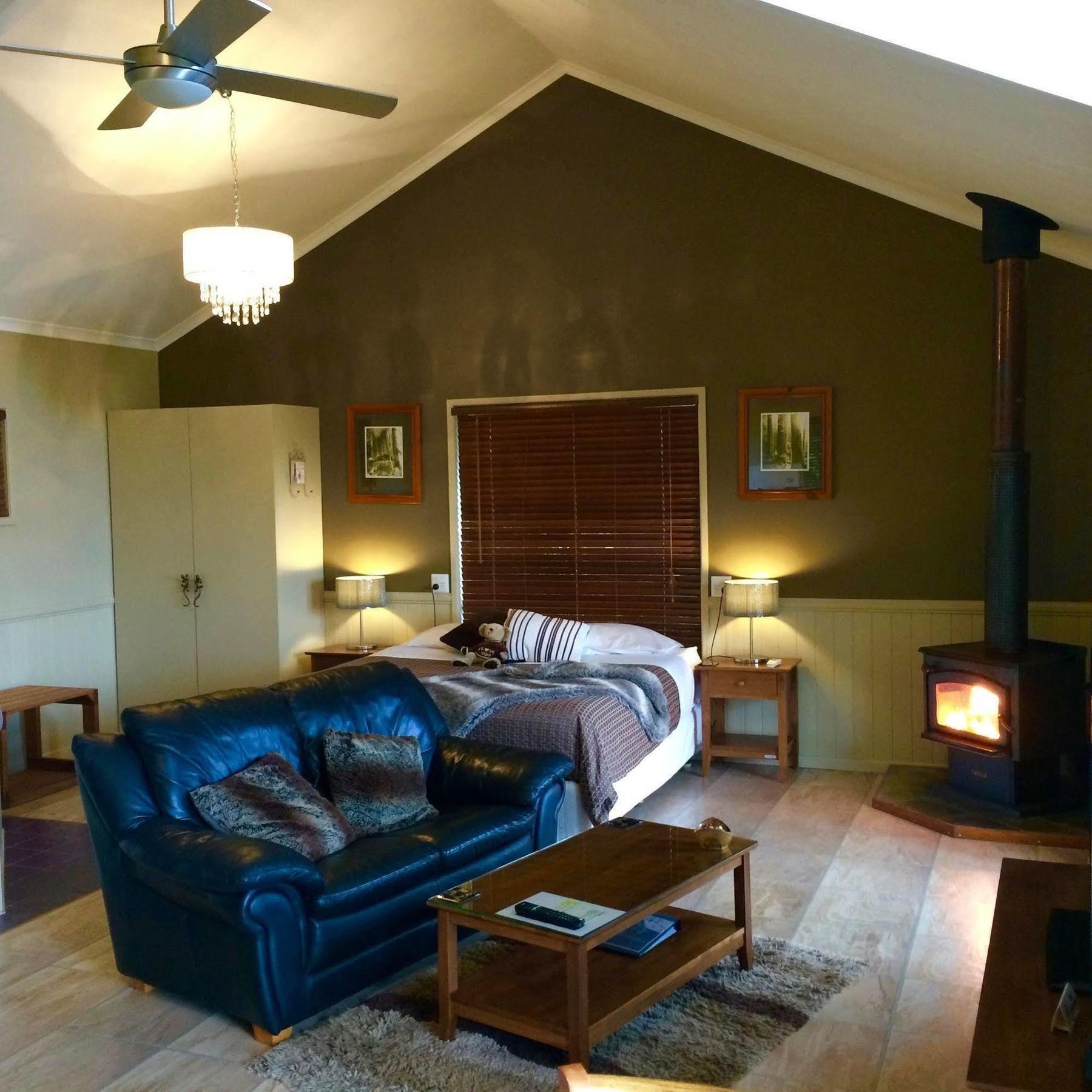 Maleny Luxury Cottages מראה חיצוני תמונה